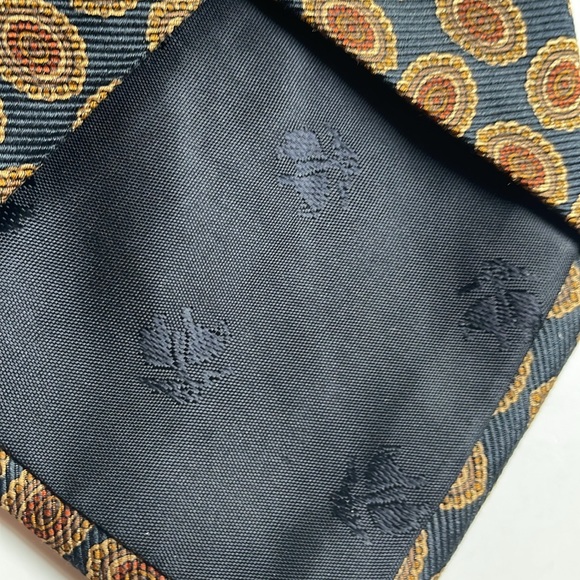 Brooks Brothers Makers 100% silk repp made in USA necktie 58” X 4” Italy printed - Picture 8 of 9